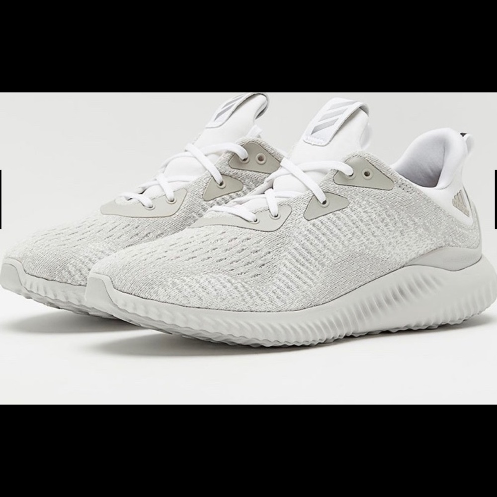 Men’s Adidas AlphaBounce